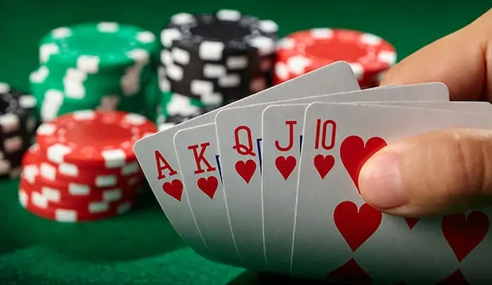 Poker Online là game casino kiếm tiền dễ nhất